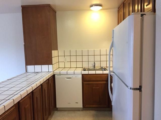 Interior, Kitchen, Tile Countertops