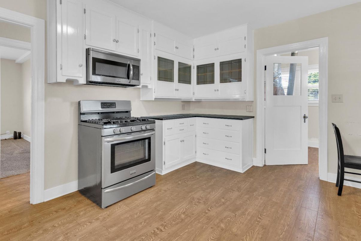 Interior, Kitchen, Stainless Steel Appliances, Wood Texture Flooring