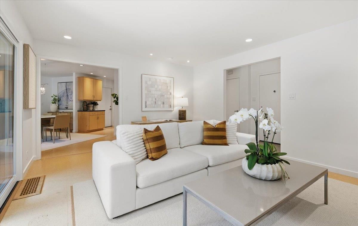Dining room, Interior, Living room, Recessed Lighting