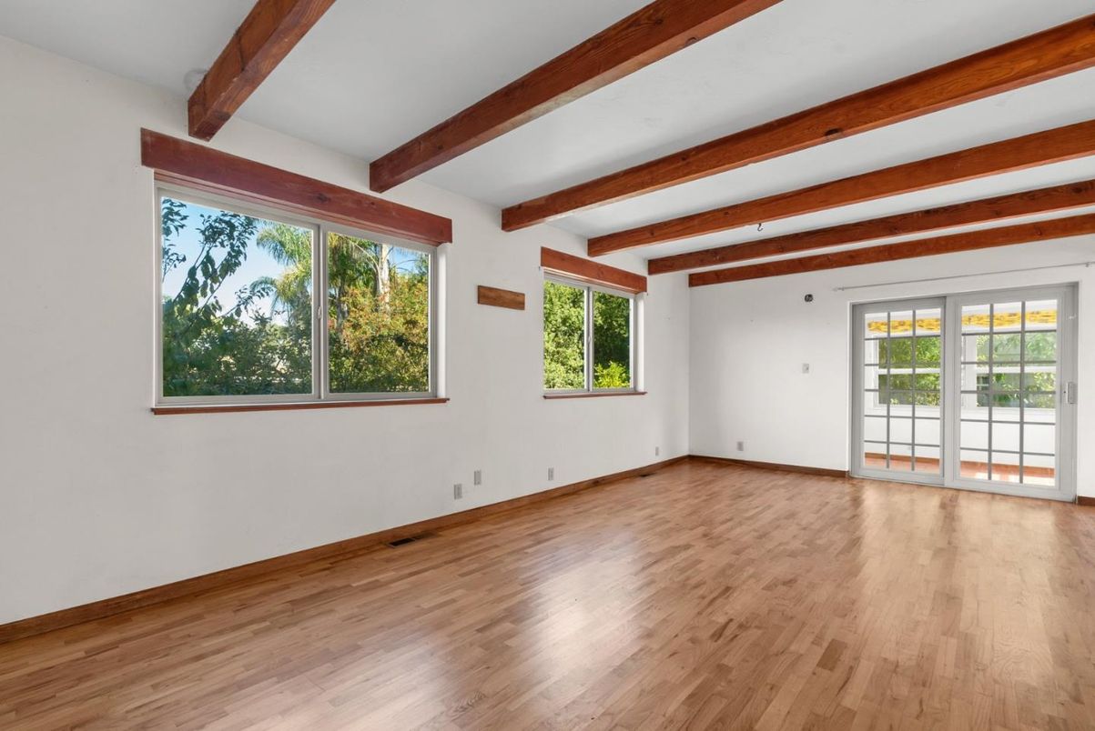 Empty room, Interior, Wooden Beams, Wood Texture Flooring