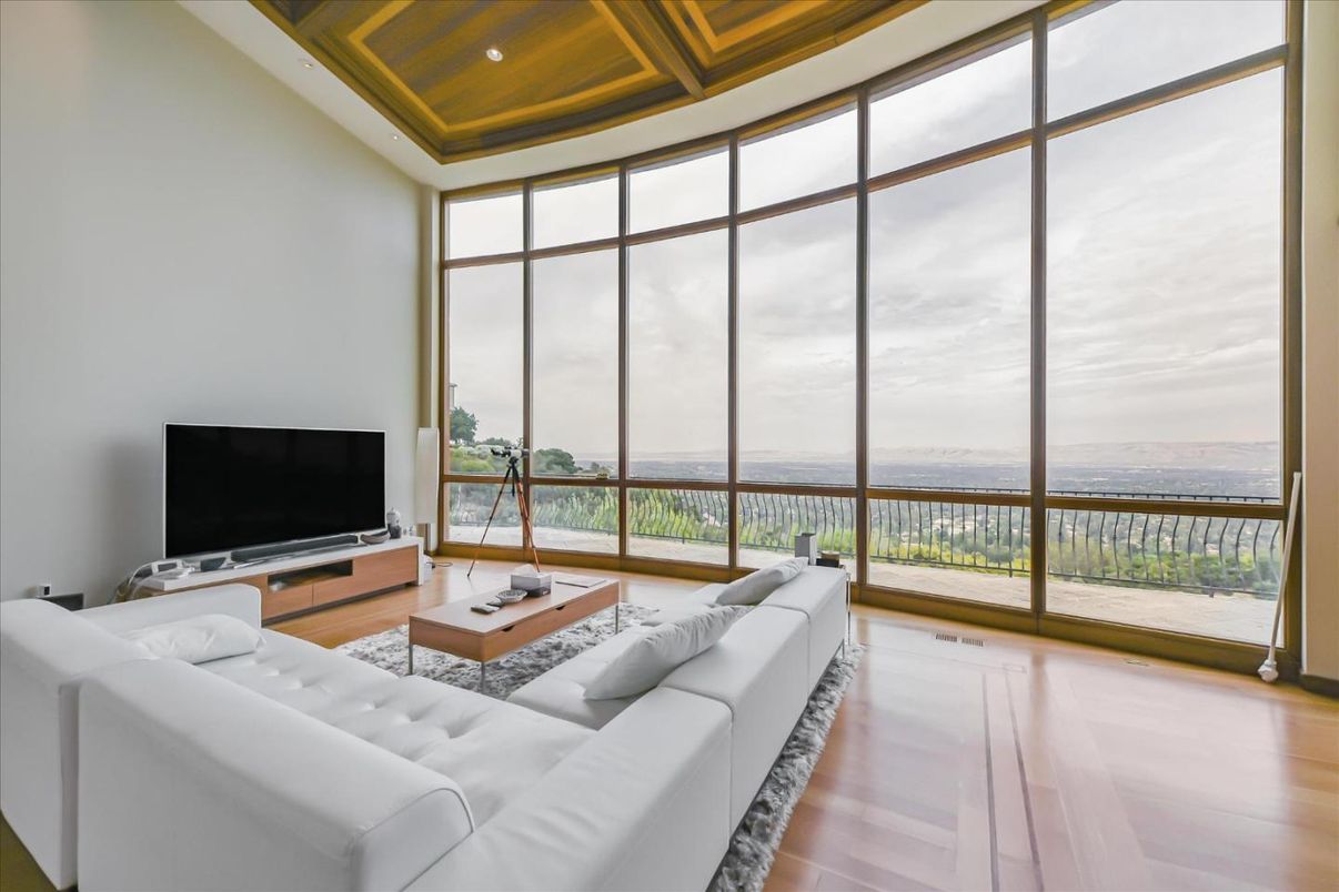 Interior, Living room, Recessed Lighting, Water, Wood Texture Flooring