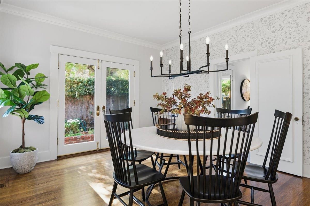 Chandelier, Dining room, Interior, Wood Texture Flooring