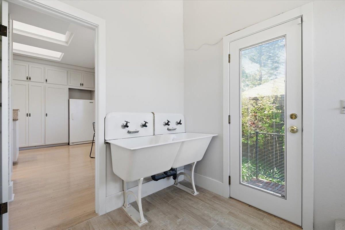 Bathroom, Interior, Wood Texture Flooring