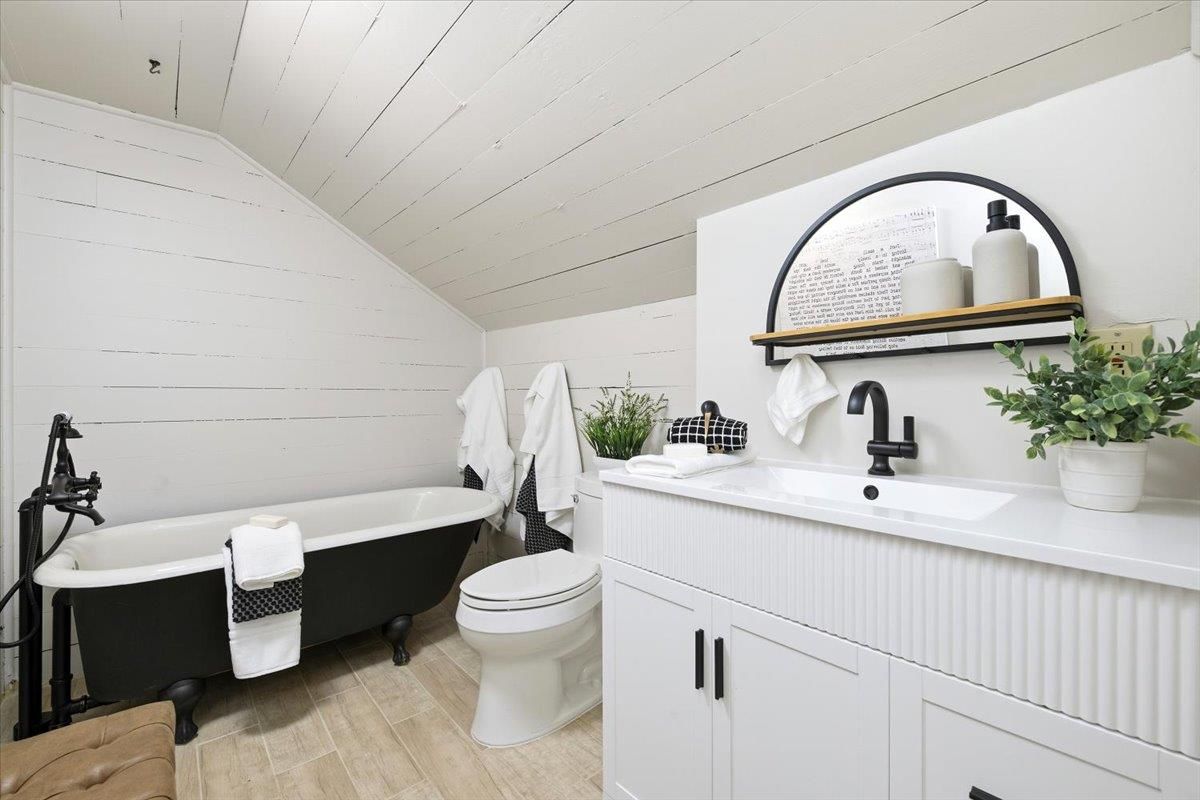Bathroom, Free Standing Baths, Interior, Wood Texture Flooring