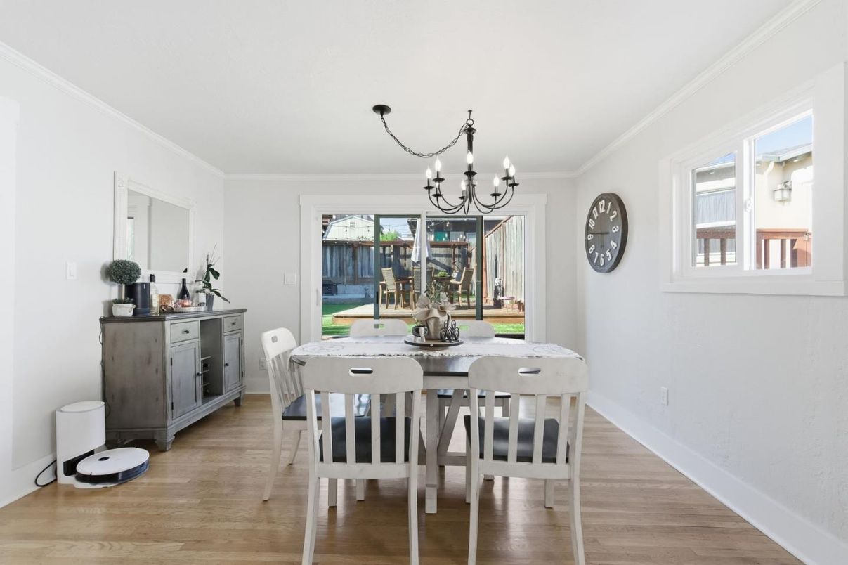 Chandelier, Dining room, Interior, Wood Texture Flooring