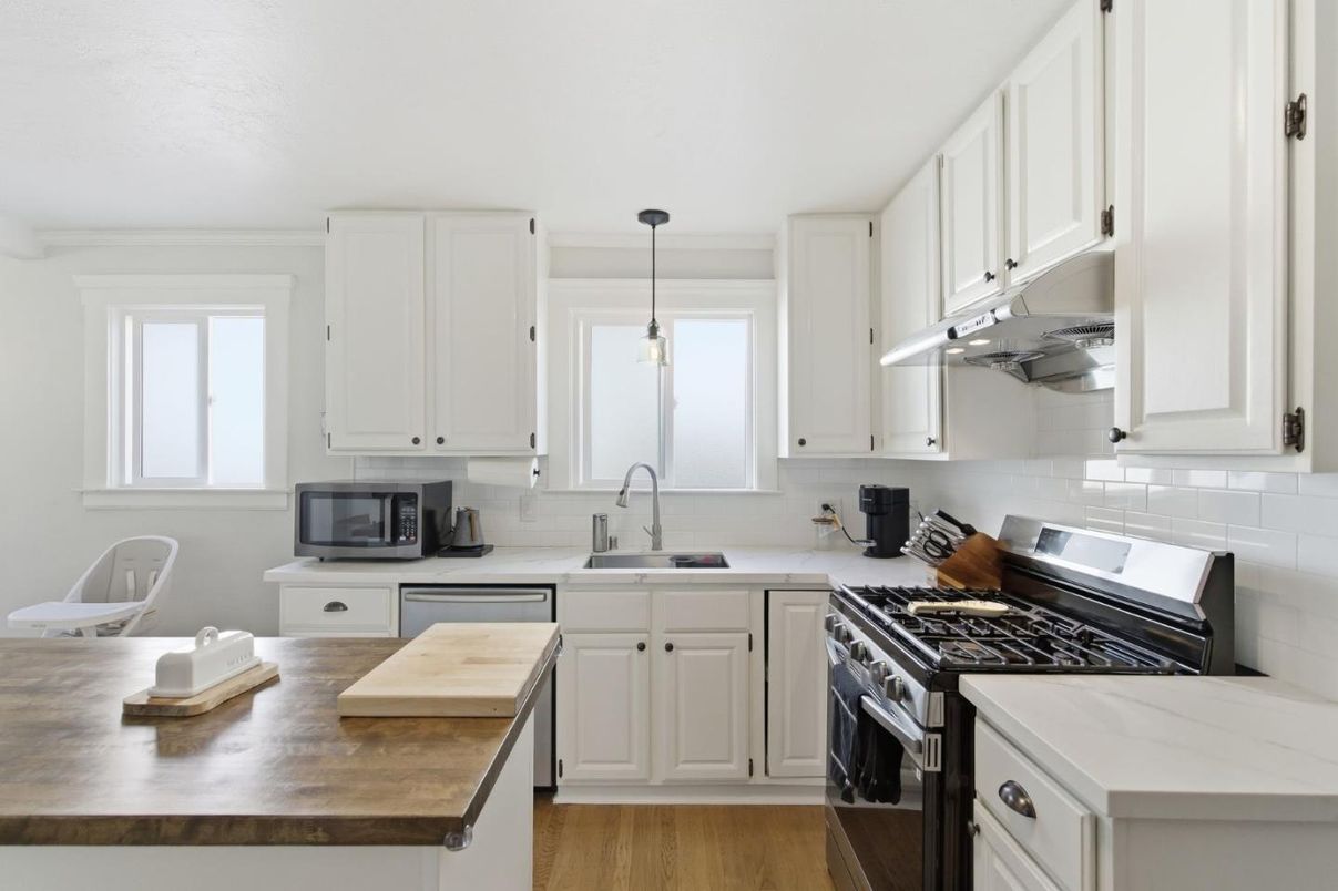 Interior, Kitchen, Pendant Lights, Stainless Steel Appliances, Wood Texture Flooring