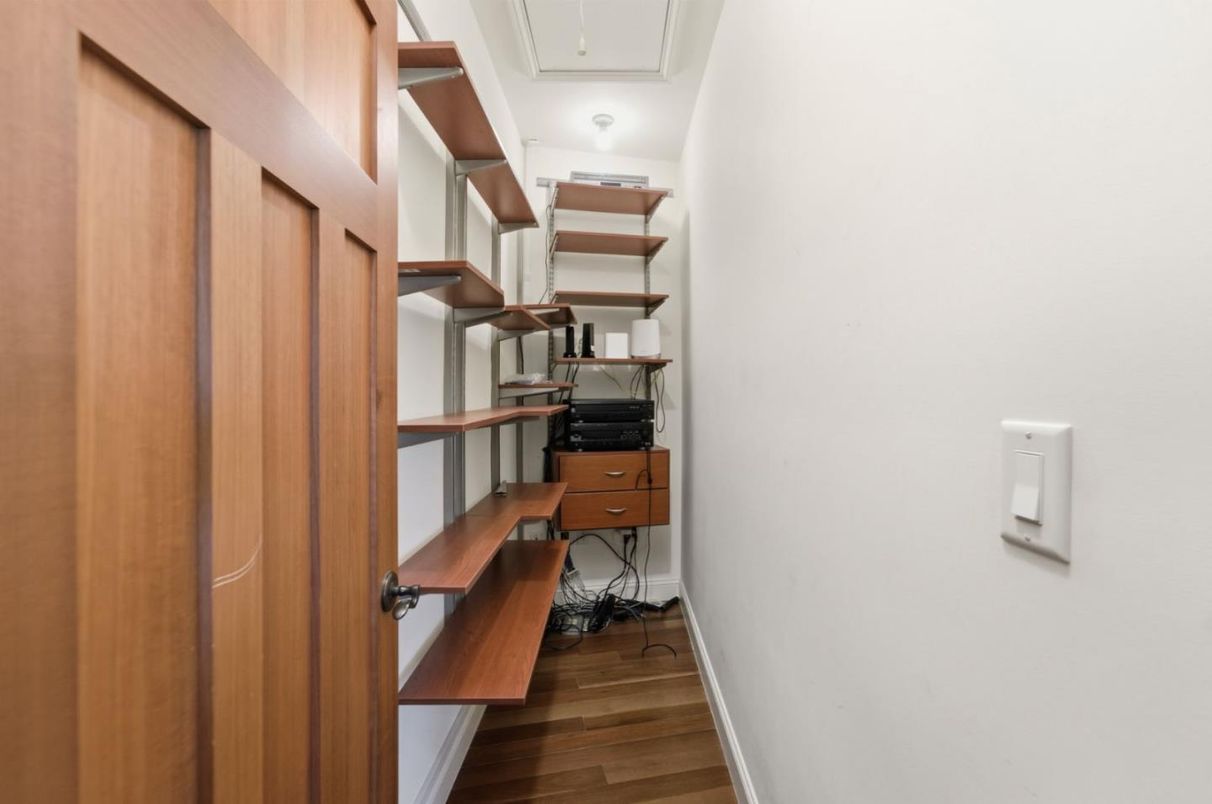 Interior, Walk-in Closets, Wood Texture Flooring