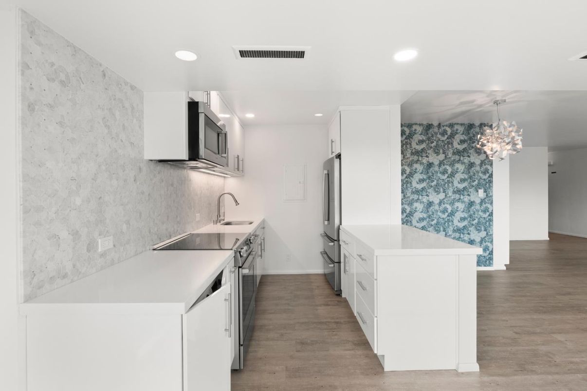 Chandelier, Interior, Kitchen, Pendant Lights, Recessed Lighting, Wood Texture Flooring