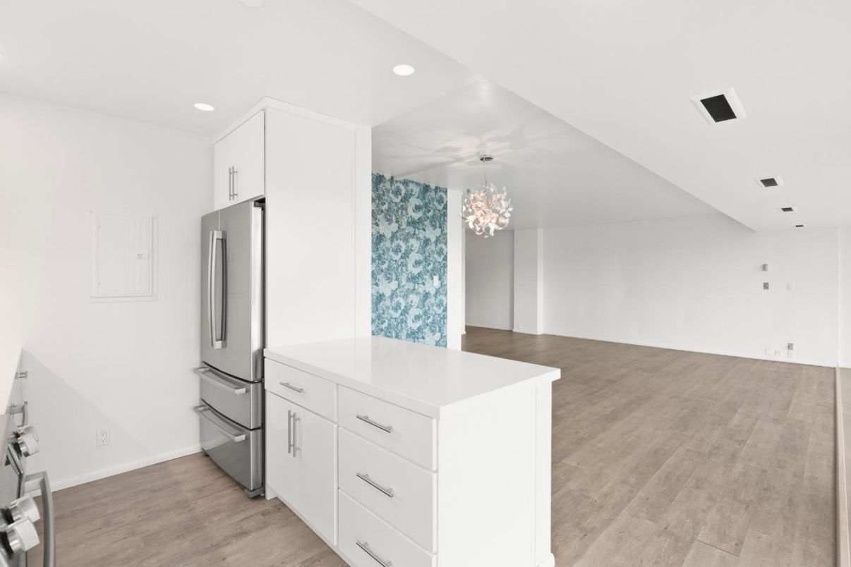 Chandelier, Interior, Kitchen, Recessed Lighting, Wood Texture Flooring