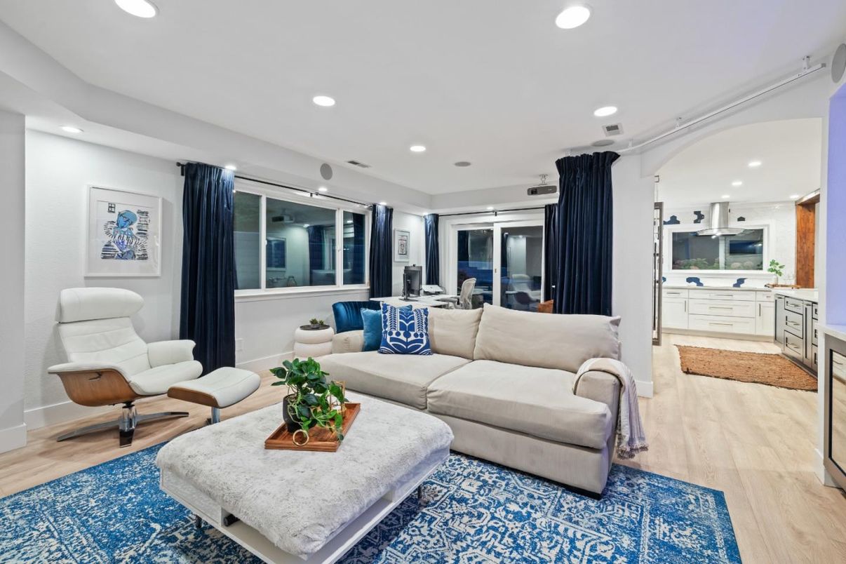 Interior, Kitchen, Living room, Recessed Lighting, Wood Texture Flooring