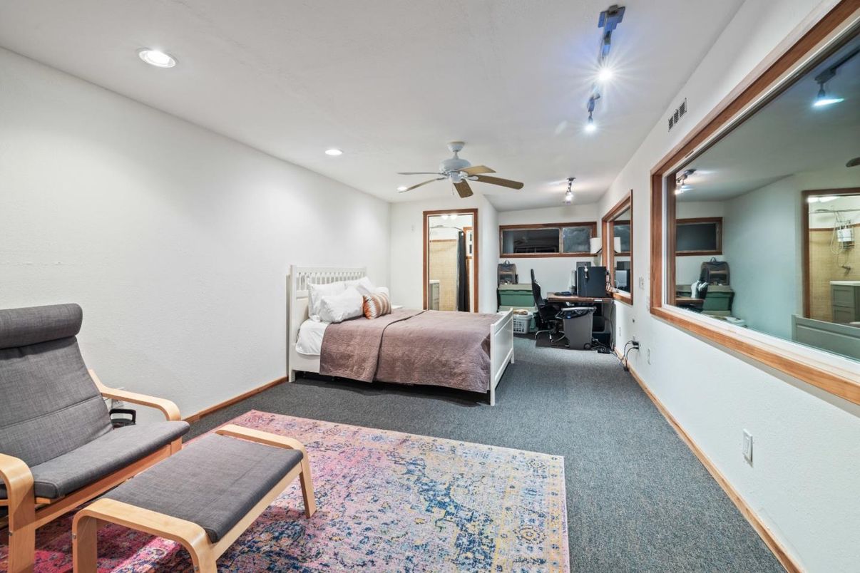 Bedroom, Interior, Recessed Lighting