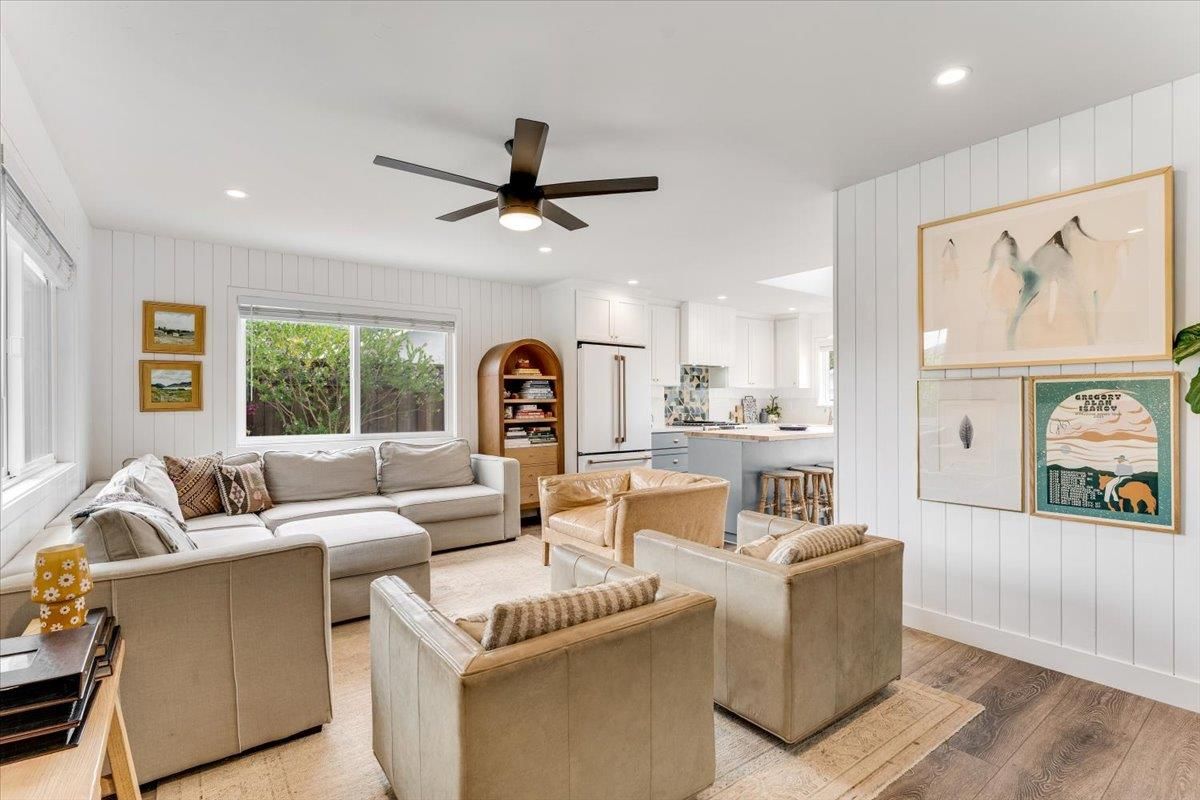 Interior, Kitchen, Living room, Recessed Lighting, Wood Texture Flooring