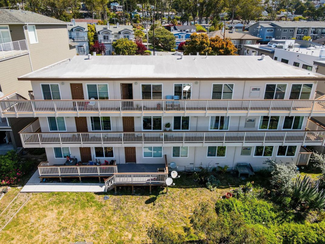 Exterior, Facade, Condo Building