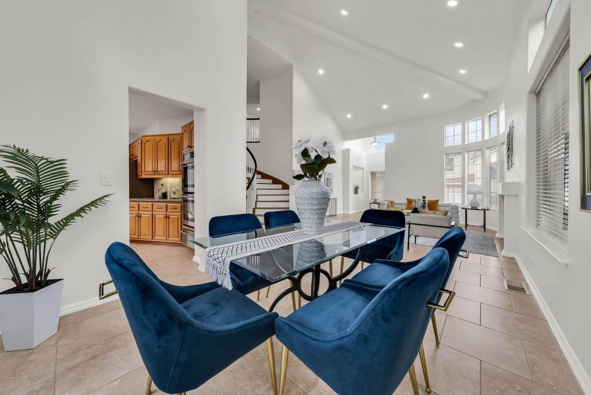 Dining room, Interior, Living room, Recessed Lighting