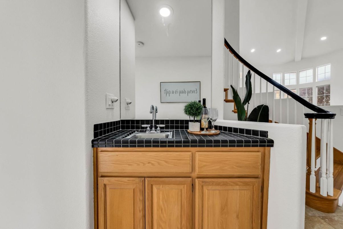 Bathroom, Interior, Recessed Lighting, Tile Countertops