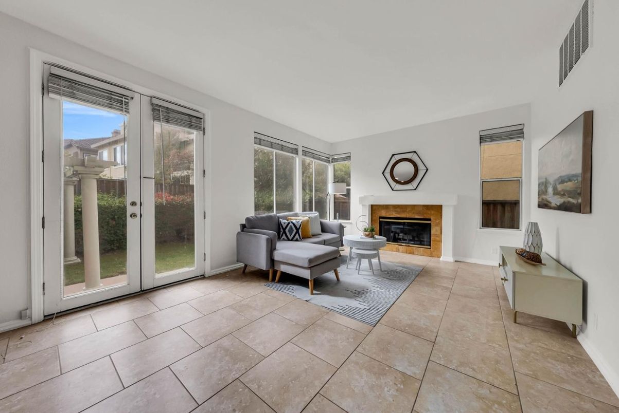 Fireplace, Interior, Living room