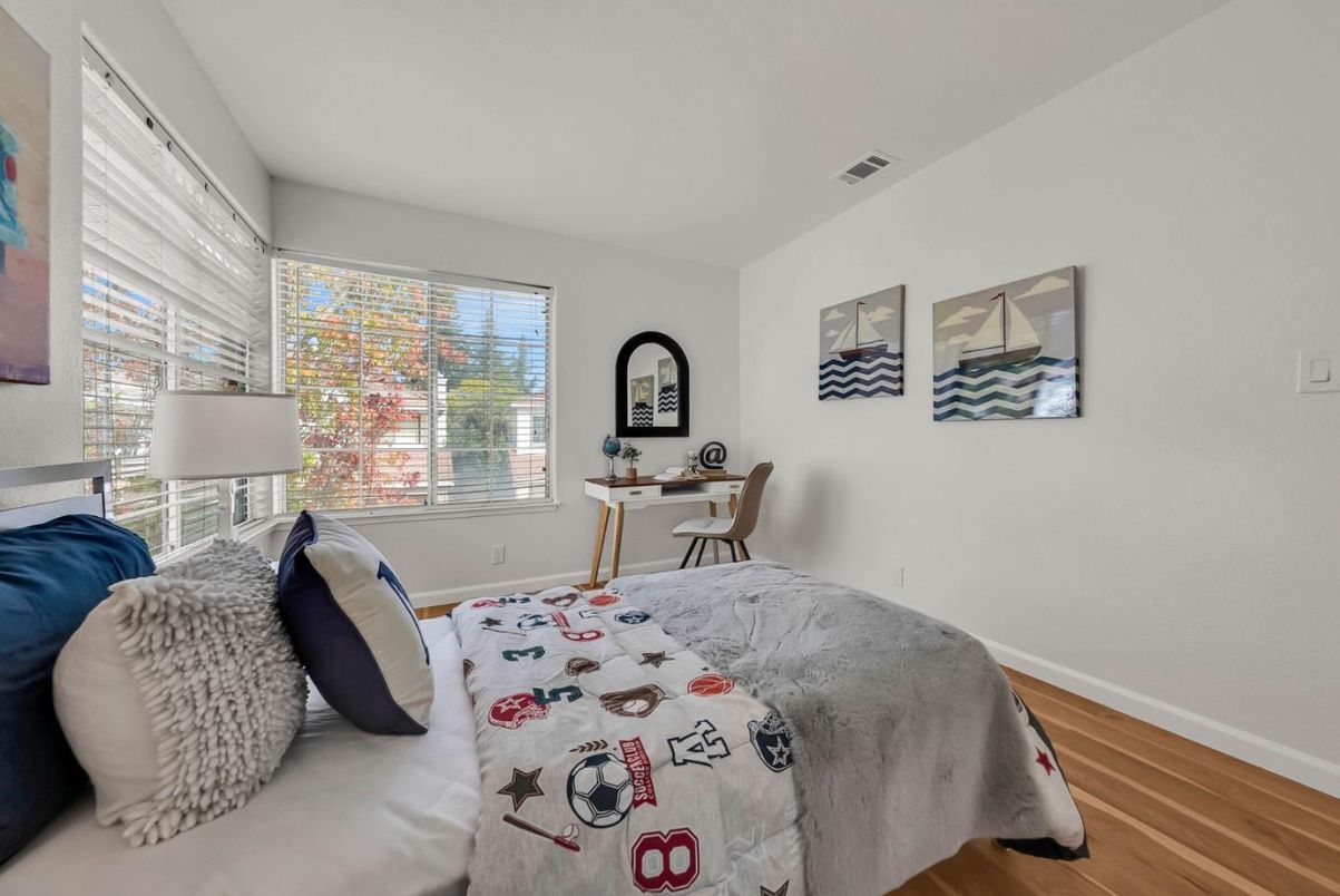 Bedroom, Home Office, Interior, Wood Texture Flooring