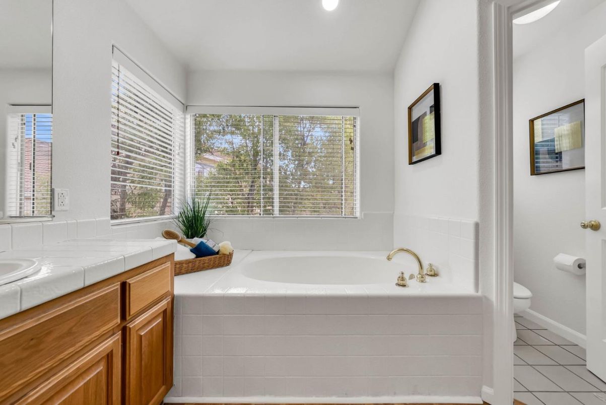 Bathroom, Interior, Recessed Lighting, Tile Countertops