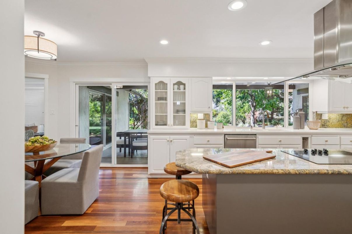 Dining room, Interior, Kitchen, Recessed Lighting, Stainless Steel Appliances, Wood Texture Flooring