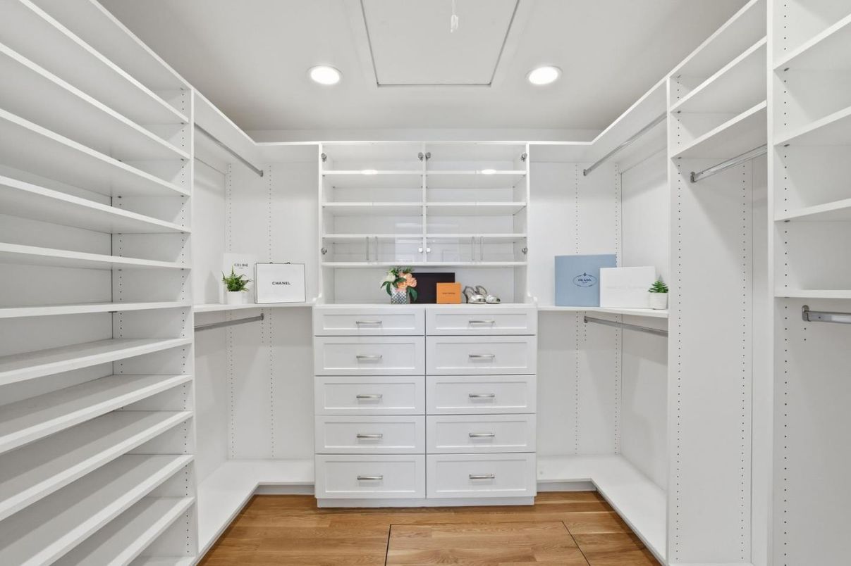 Interior, Recessed Lighting, Walk-in Closets, Wood Texture Flooring