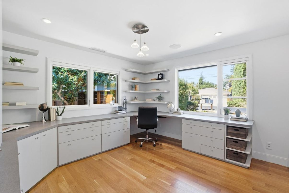 Home Office, Interior, Pendant Lights, Recessed Lighting, Wood Texture Flooring