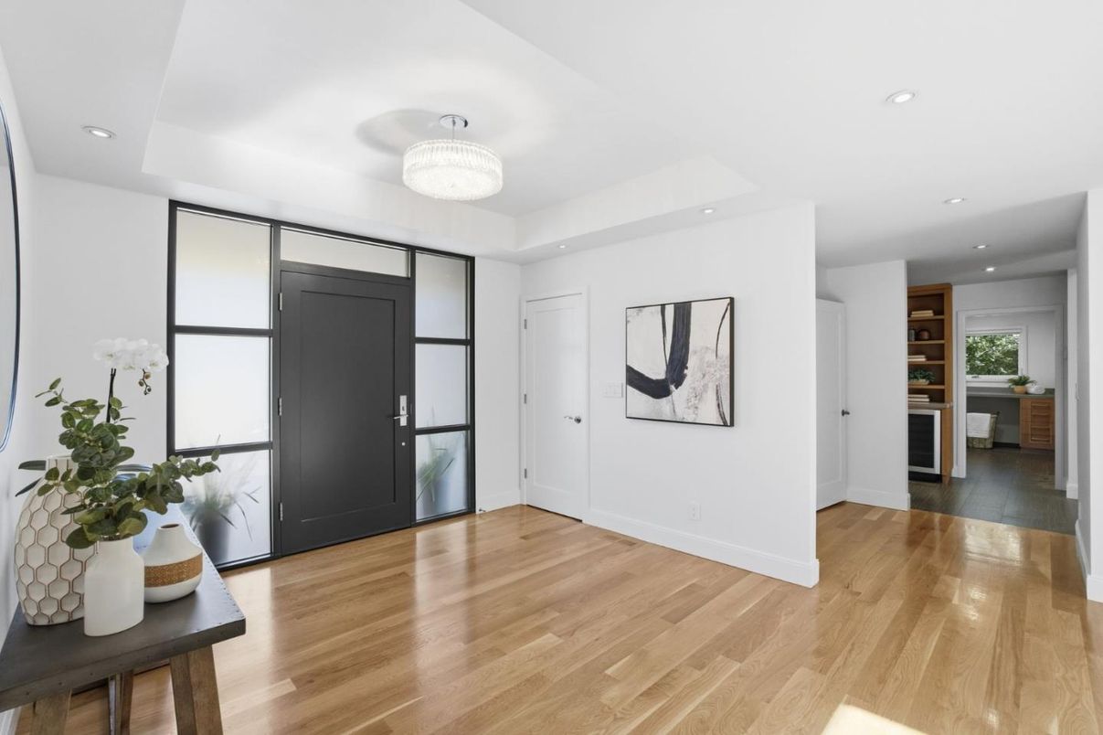 Chandelier, Empty room, Interior, Recessed Lighting, Wood Texture Flooring