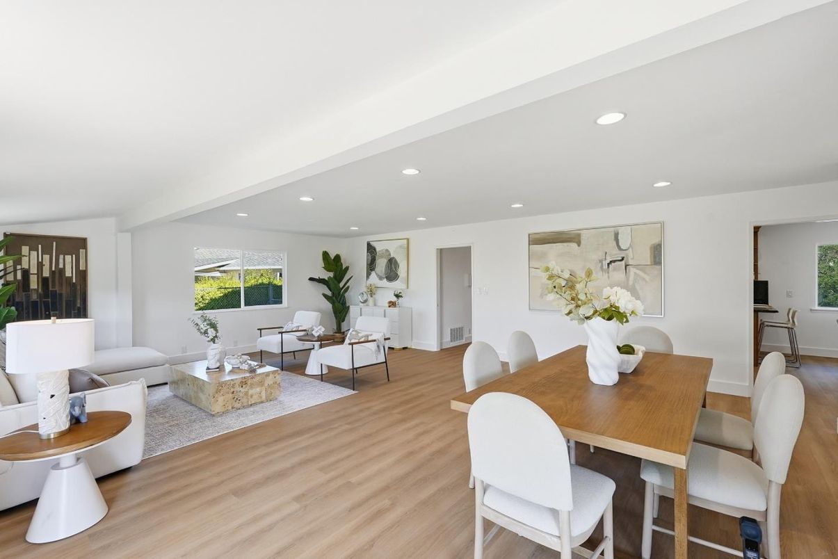 Dining room, Interior, Living room, Recessed Lighting, Wood Texture Flooring