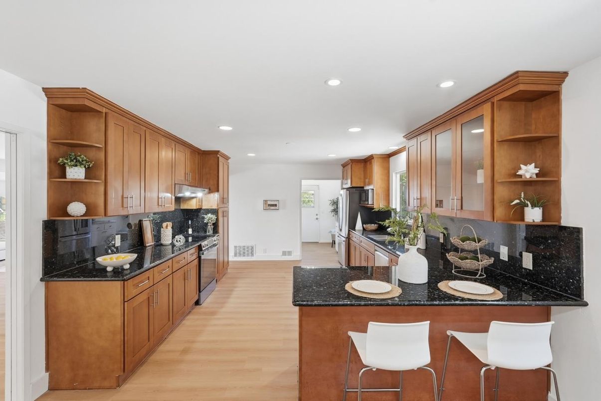 Interior, Kitchen, Recessed Lighting, Wood Texture Flooring