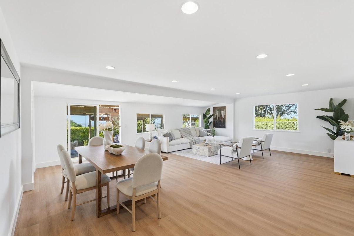 Dining room, Interior, Living room, Recessed Lighting, Wood Texture Flooring