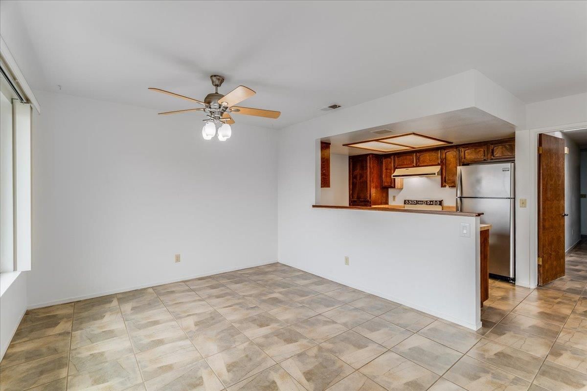 Empty room, Interior, Kitchen