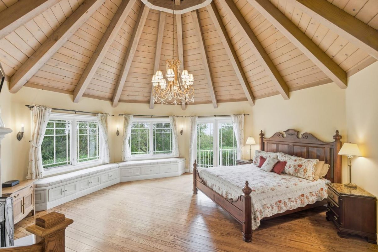 Bedroom, Chandelier, Interior, Wooden Beams, Wooden Ceilings, Wood Texture Flooring