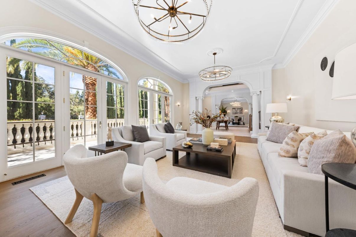 Chandelier, Interior, Living room, Wood Texture Flooring