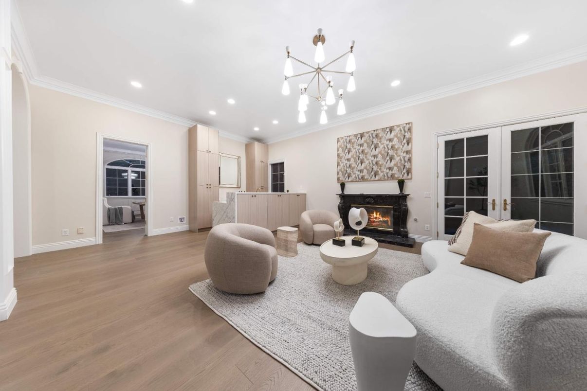 Fireplace, Interior, Living room, Pendant Lights, Recessed Lighting, Wood Texture Flooring