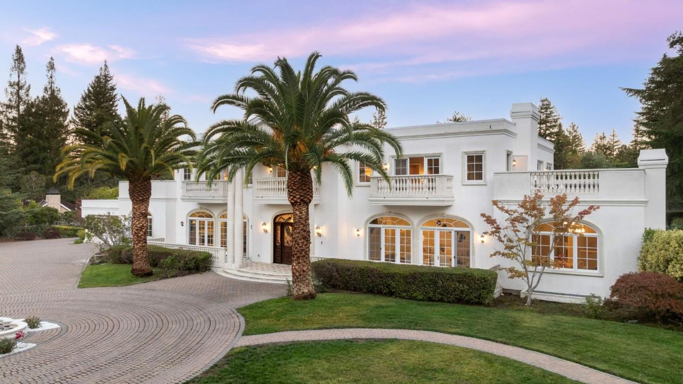 Backyard, Exterior, Facade, Mediterranean