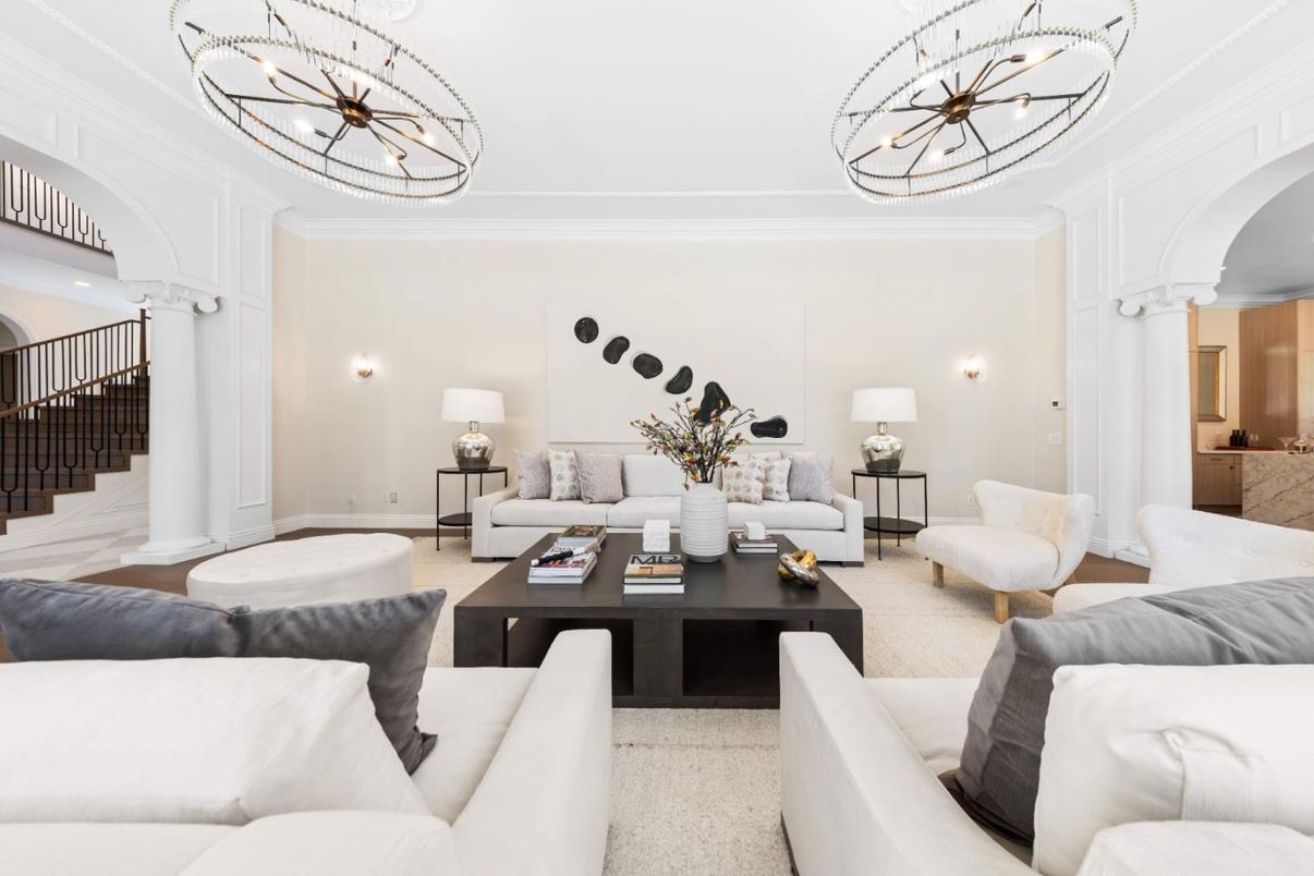 Chandelier, Interior, Living room, Pendant Lights