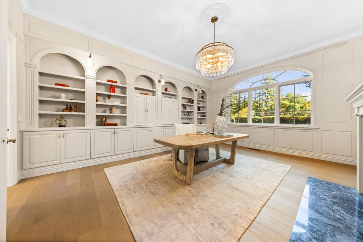 Chandelier, Interior, Wood Texture Flooring