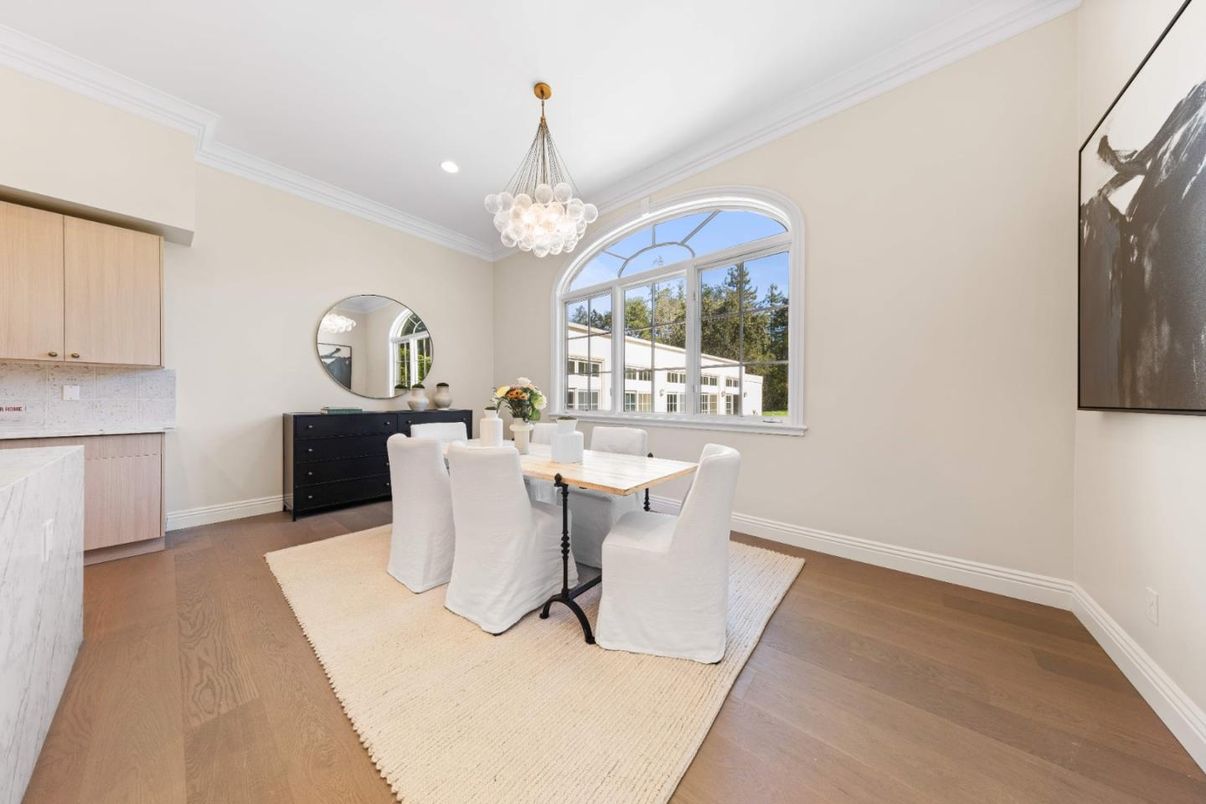 Chandelier, Dining room, Interior, Recessed Lighting, Wood Texture Flooring
