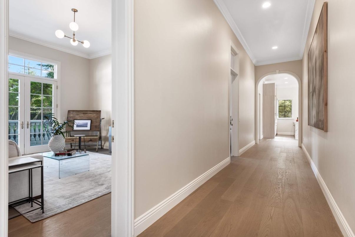 Interior, Pendant Lights, Recessed Lighting, Wood Texture Flooring