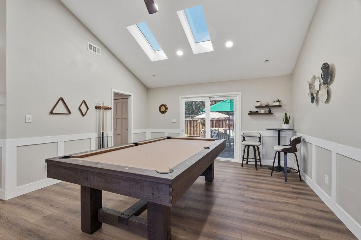 Billiard Table, Game Room, Interior, Recessed Lighting, Wood Texture Flooring