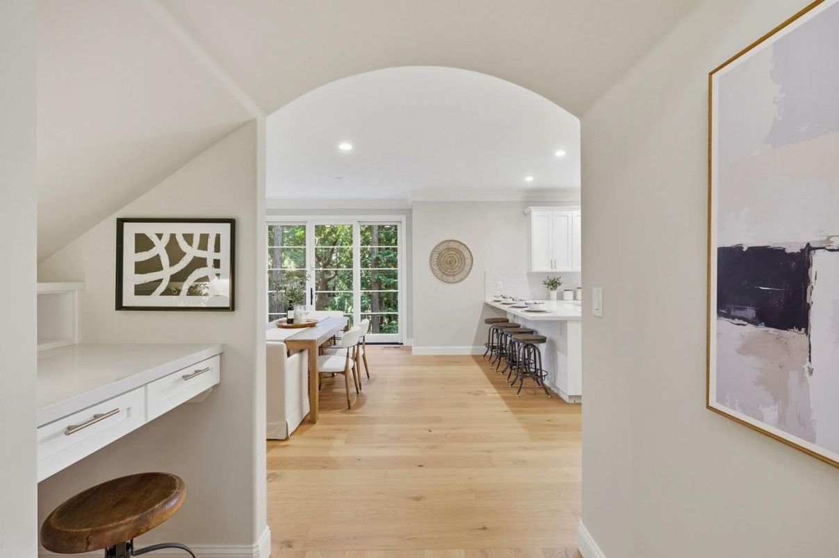 Dining room, Interior, Recessed Lighting, Wood Texture Flooring