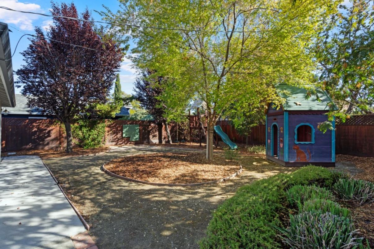 Backyard, Exterior, Playground