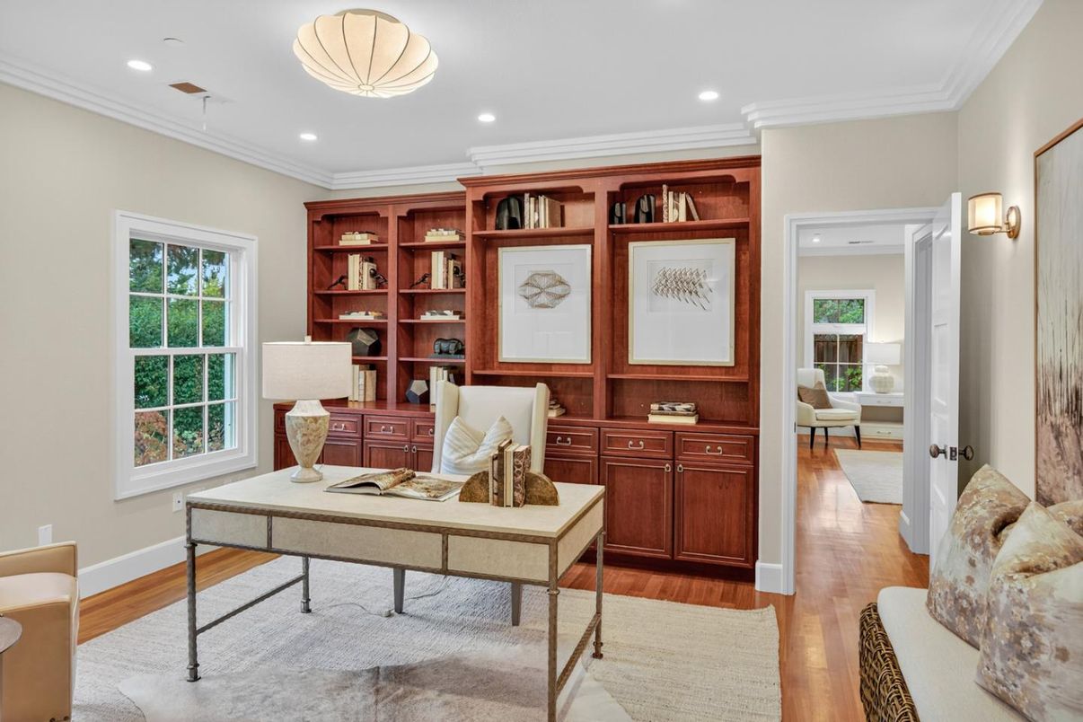 Home Office, Interior, Recessed Lighting, Wood Texture Flooring