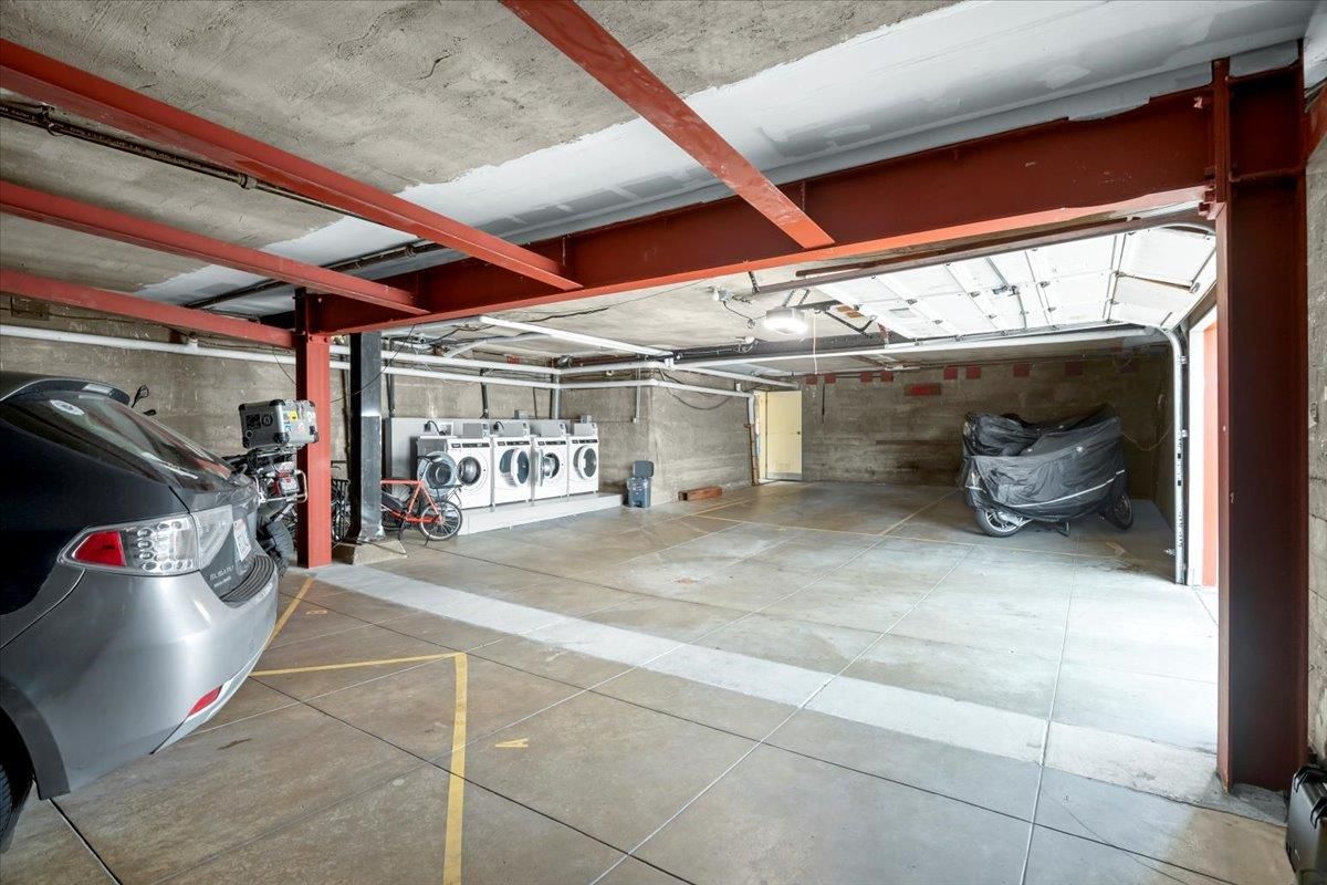 Garage, Interior