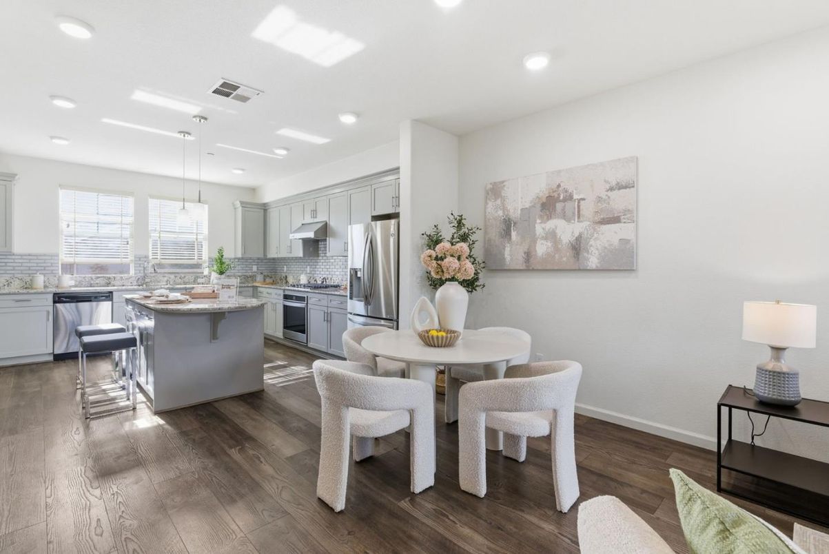 Dining room, Interior, Kitchen, Pendant Lights, Recessed Lighting, Stainless Steel Appliances, Wood Texture Flooring