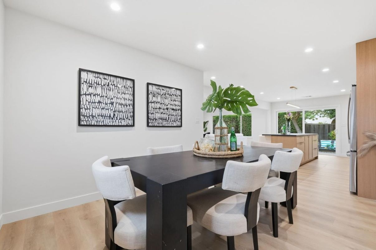 Dining room, Interior, Pendant Lights, Recessed Lighting, Wood Texture Flooring