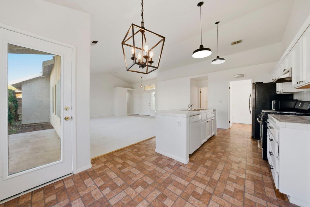 Interior, Kitchen, Pendant Lights