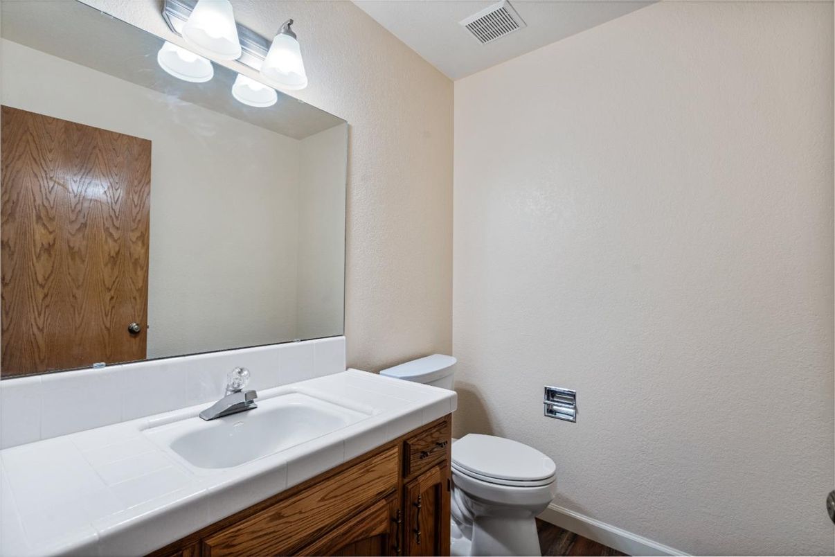 Bathroom, Interior, Tile Countertops