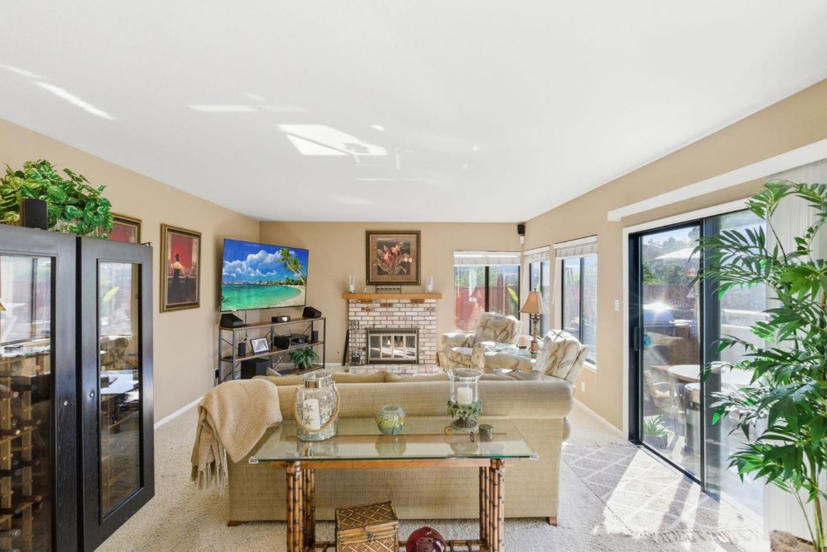 Fireplace, Interior, Living room