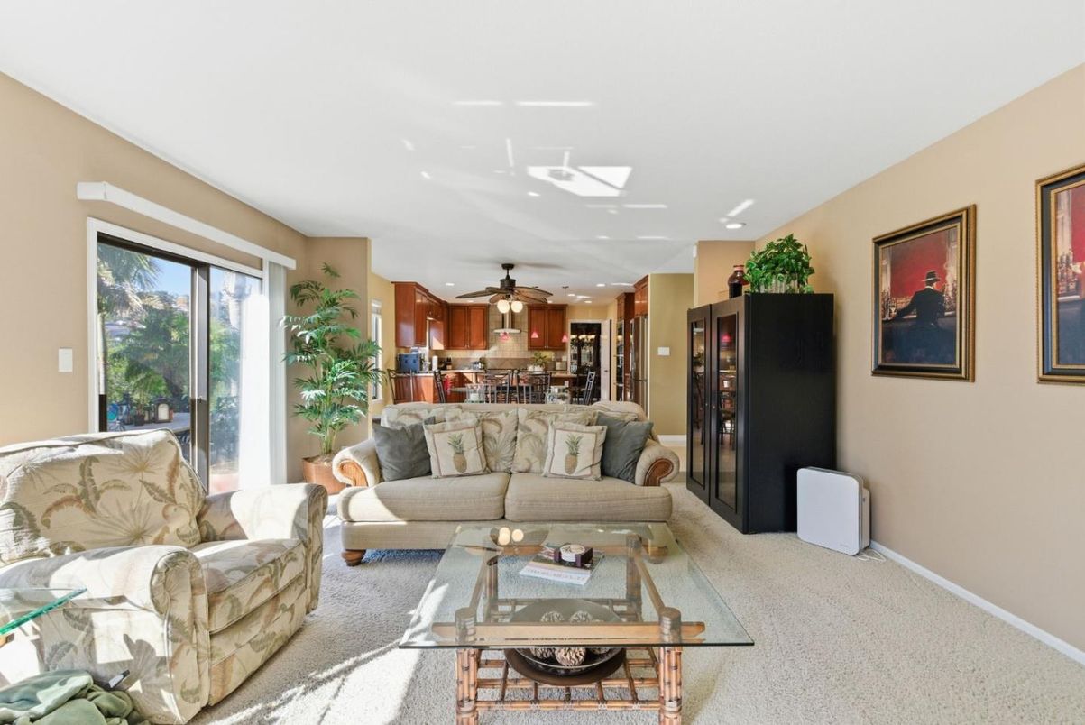 Dining room, Interior, Kitchen, Living room, Recessed Lighting
