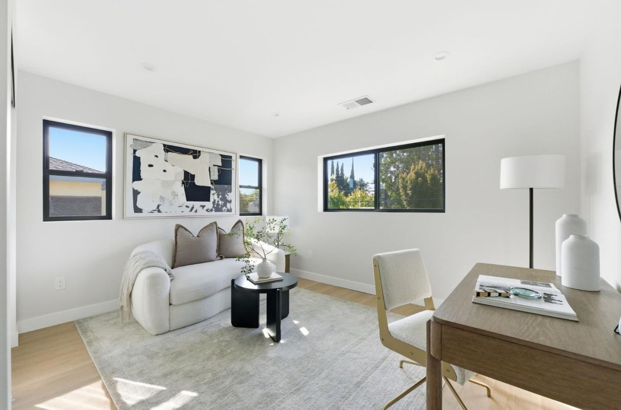 Home Office, Interior, Recessed Lighting, Wood Texture Flooring